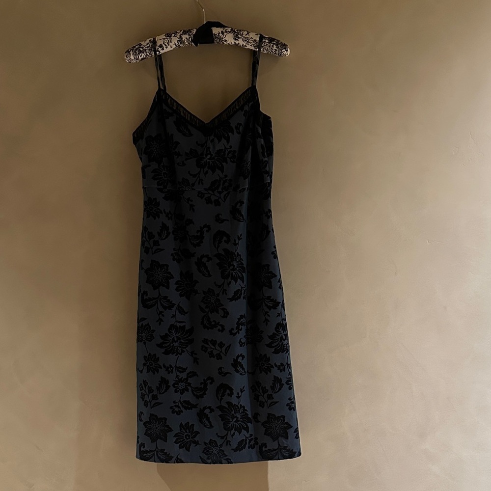Jonathan Martin Dark Blue and Black Slip  Dress size 9